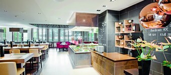 Mövenpick Hotel Zuerich-Airport