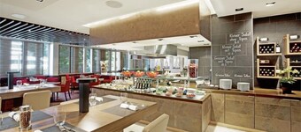 Mövenpick Hotel Zuerich-Airport