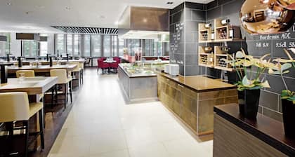 Mövenpick Hotel Zuerich-Airport