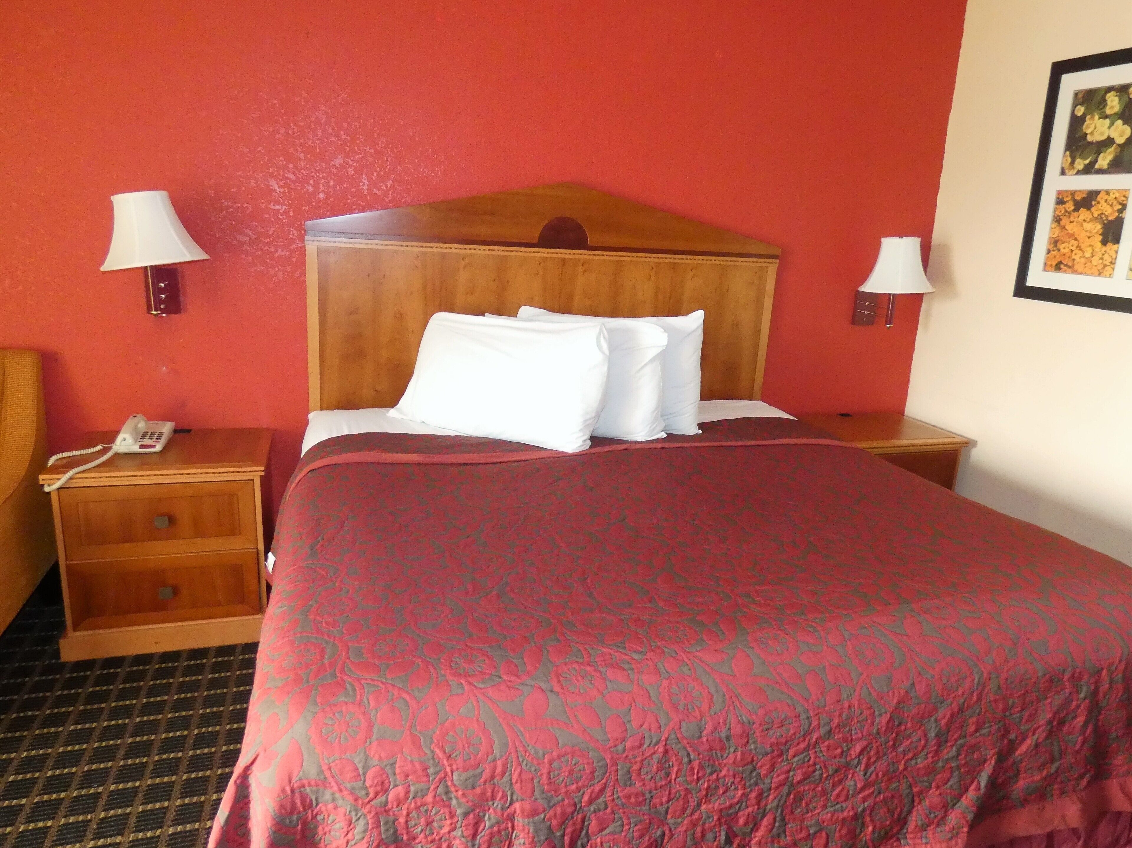 In-room safe, desk, soundproofing, iron/ironing board