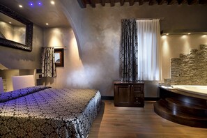 Superior Double Room | Private spa tub