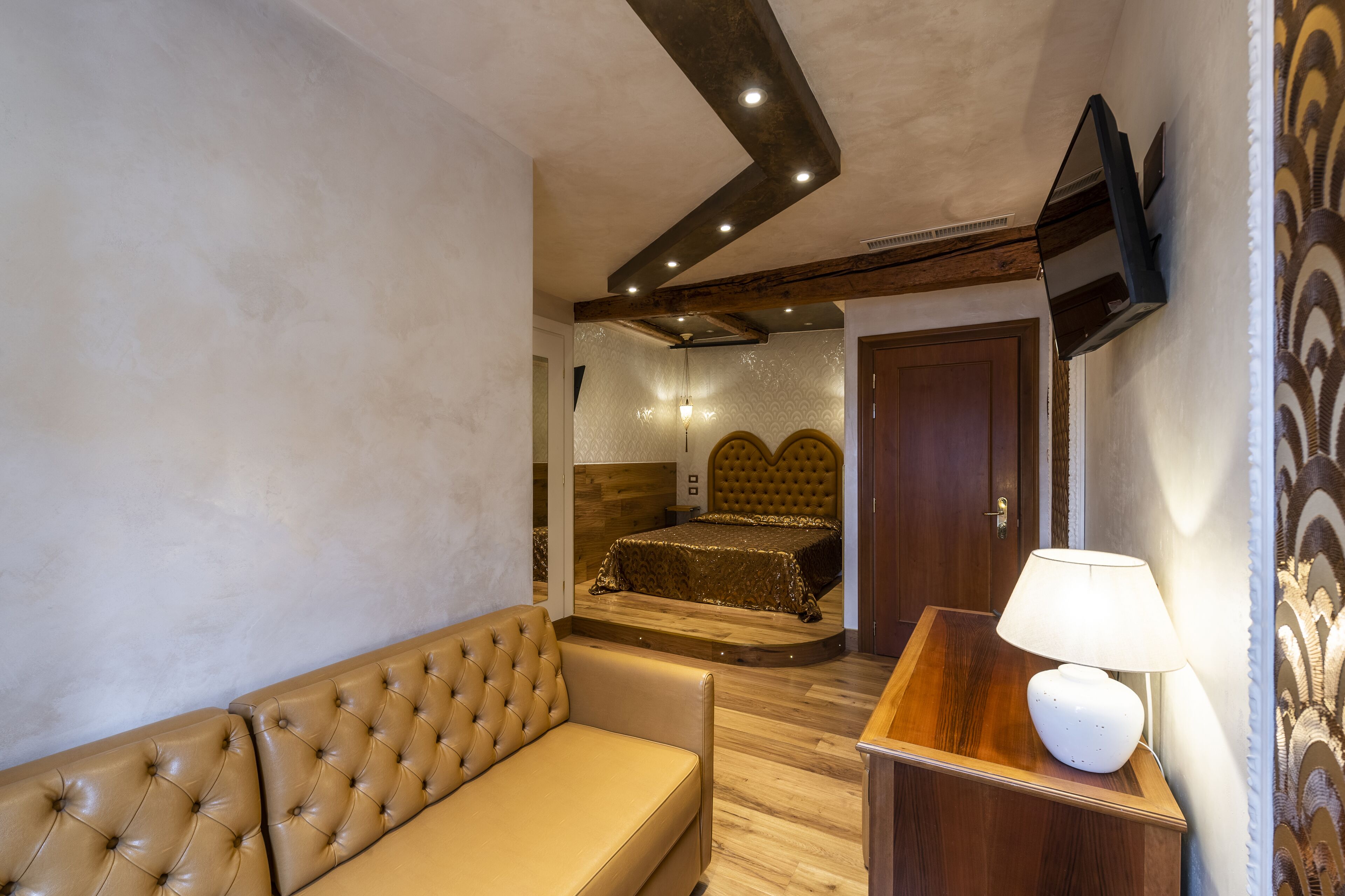 down duvets, minibar, in-room safe, desk