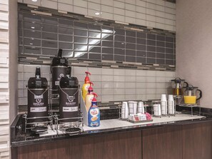 Free daily continental breakfast