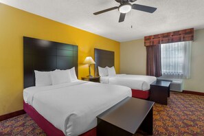Suite, Multiple Beds, Non Smoking, Jetted Tub (with Sofabed)