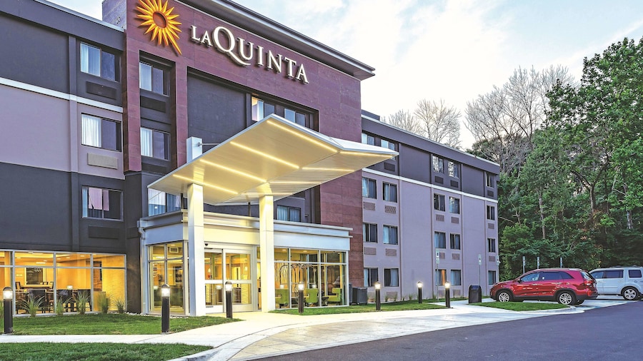 La Quinta Inn & Suites by Wyndham Columbia / Fort Meade