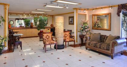 Americas Best Value Inn & Suites Fontana