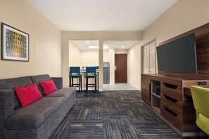 Suite, 1 Bedroom | Private kitchen