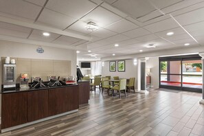 Lobby - La Quinta Inn by Wyndham Nashville South (Nashville)