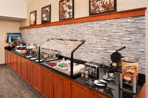 Free daily buffet breakfast - Residence Inn by Marriott Minneapolis Eden Prairie (Eden Prairie)