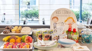 Tägliches Frühstücksbuffet gegen Gebühr