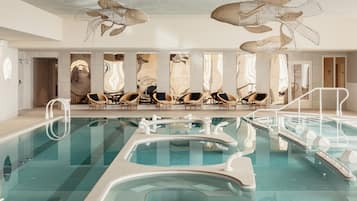 2 piscines cobertes i socorristes a les instal·lacions