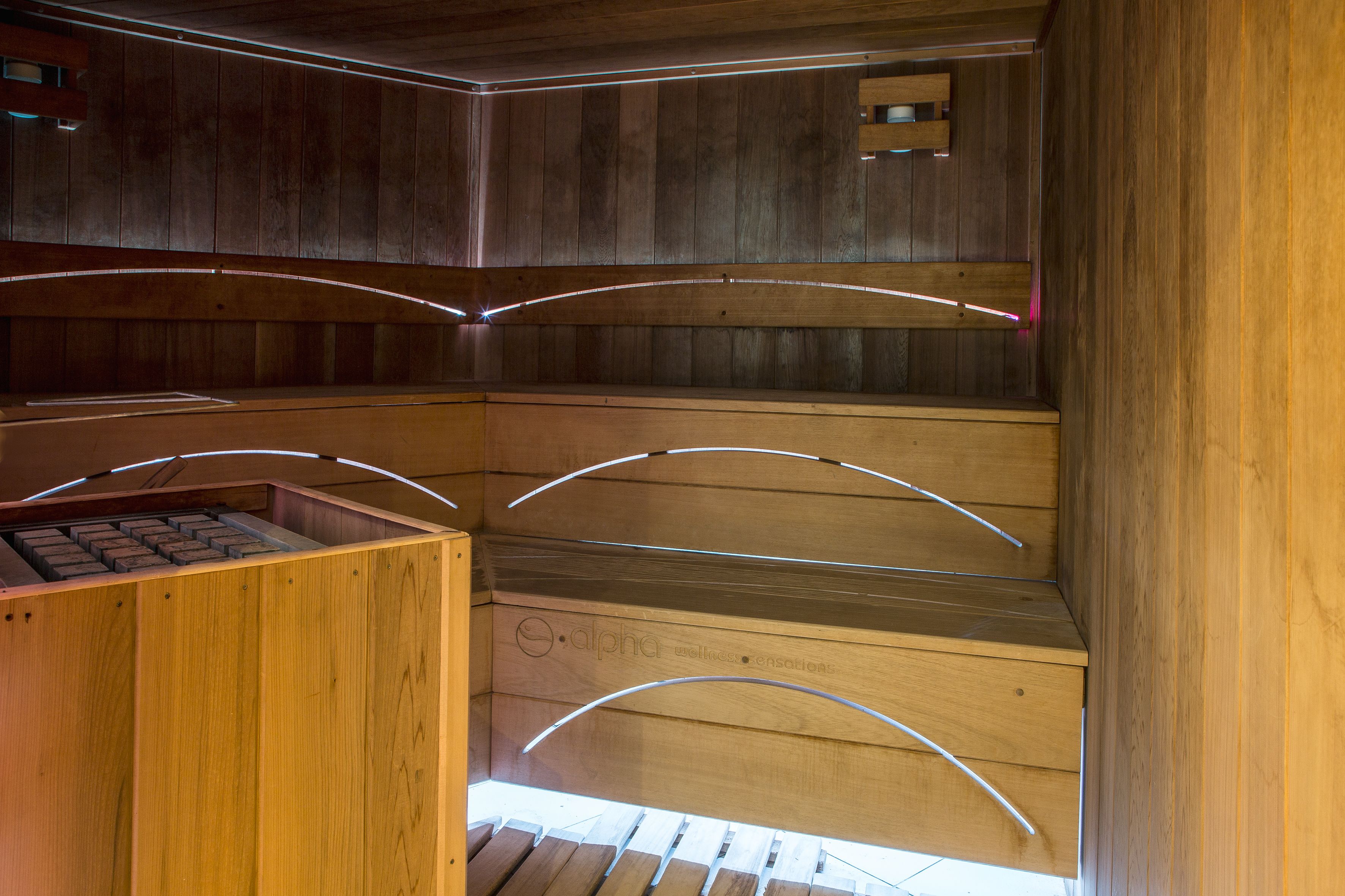 turkish bath/hammam, body treatments, hydrotherapy, deep-tissue massages