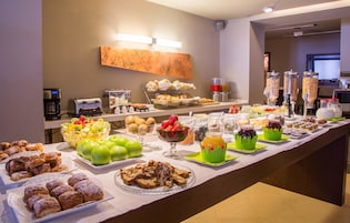 Daily buffet breakfast for a fee