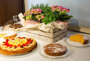 Daily buffet breakfast (EUR 10 per person)