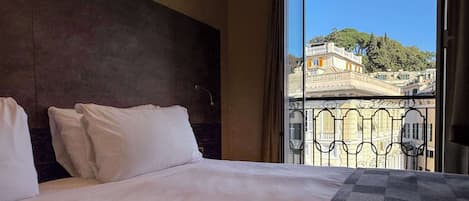 Superior Room, 1 King Bed, Non Smoking, City View | Down comforters, memory foam beds, minibar, in-room safe