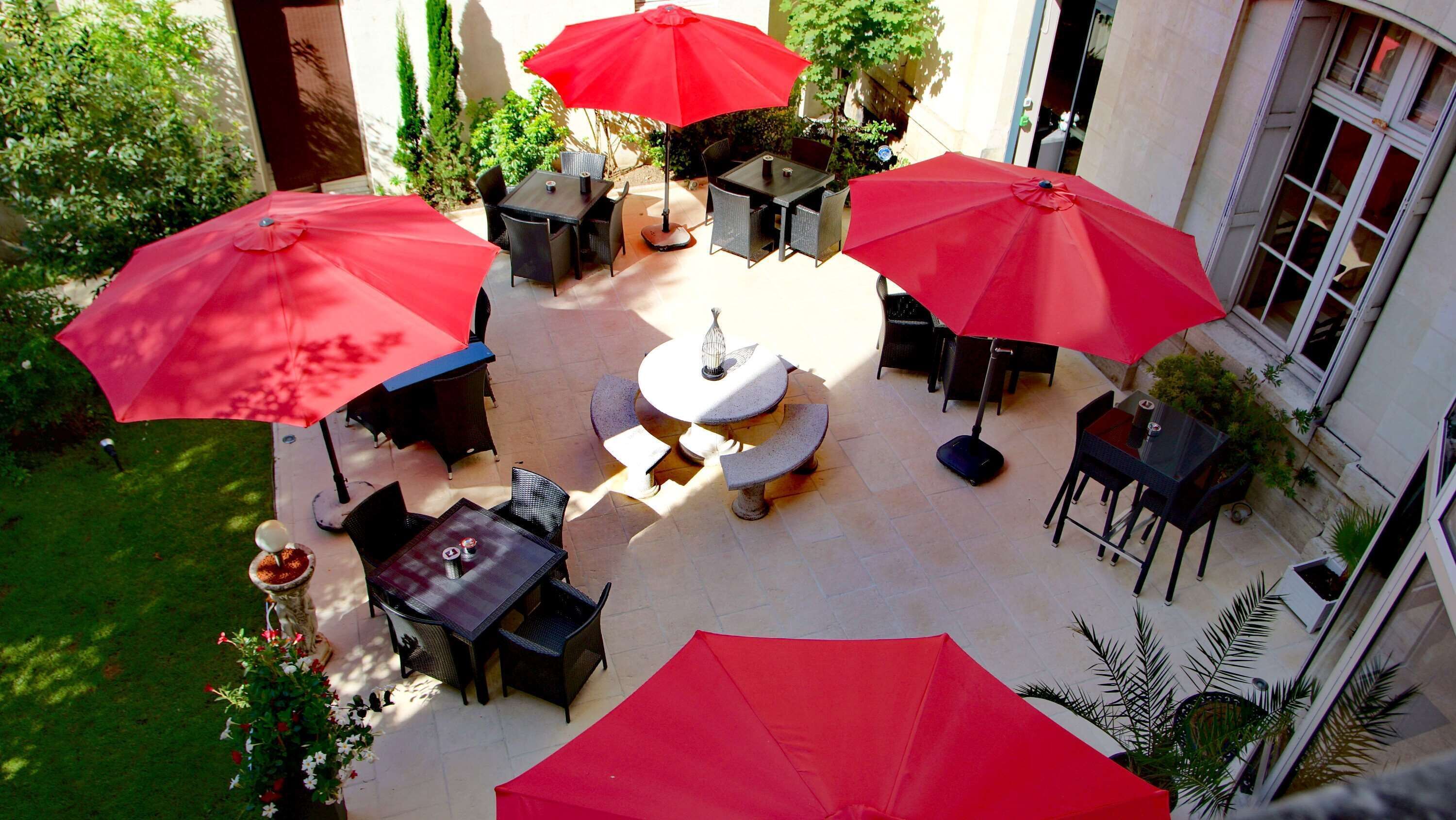 comfort room, 1 double bed, non smoking, garden view | terrace/patio