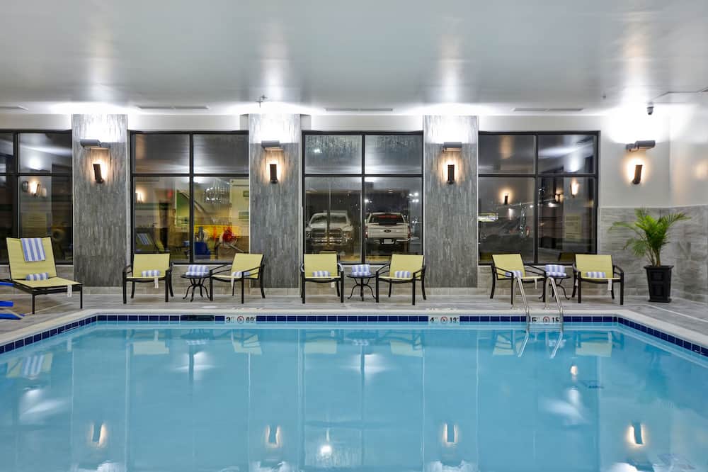 Hampton Inn & Suites Detroit/Warren