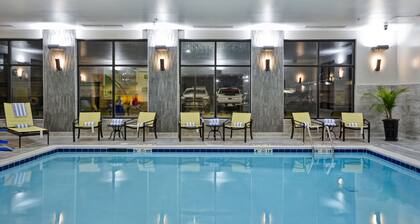 Hampton Inn & Suites Detroit/Warren