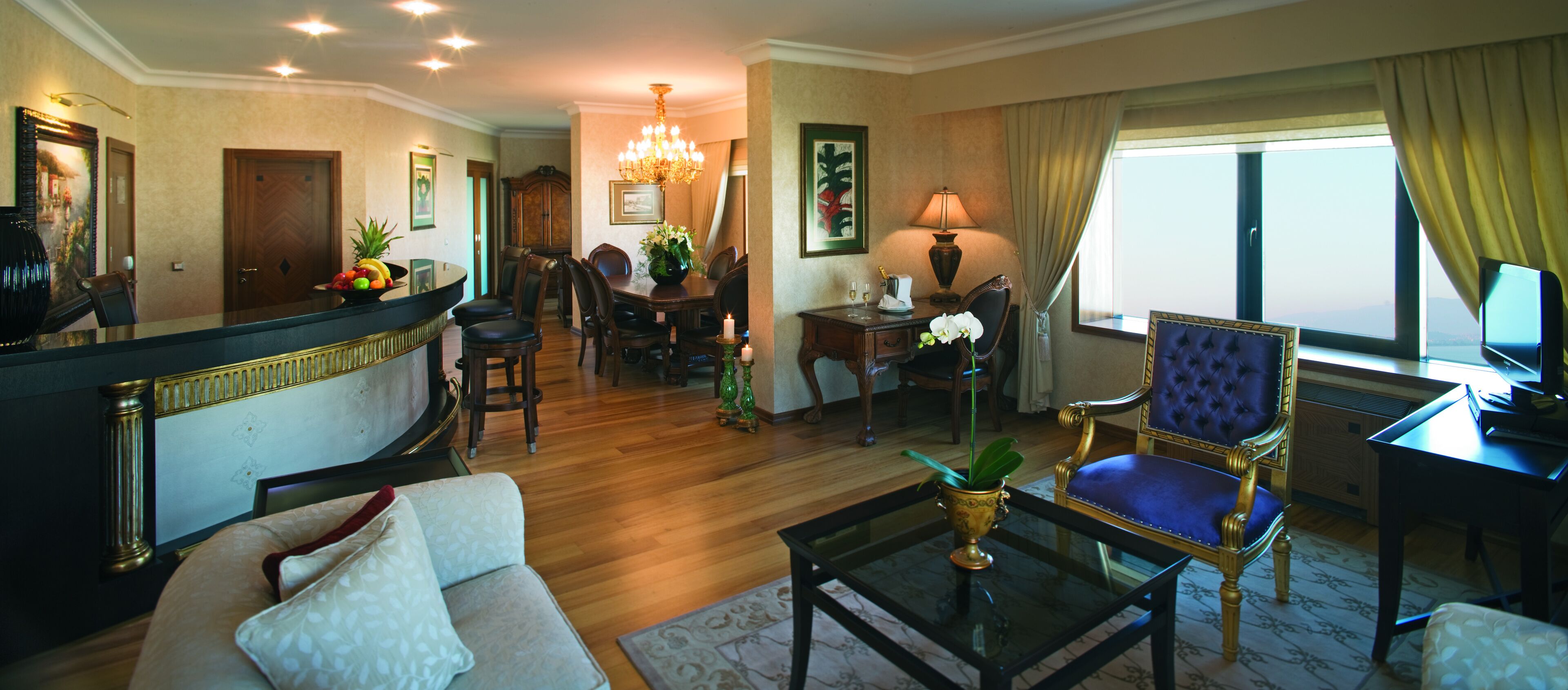 Minibar, in-room safe, desk, laptop workspace