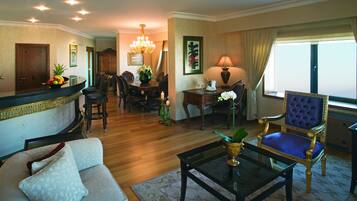 Minibar, in-room safe, desk, laptop workspace