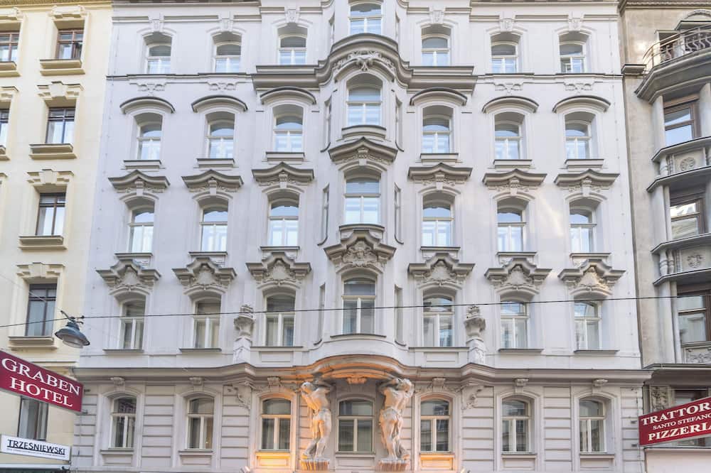 Graben Hotel