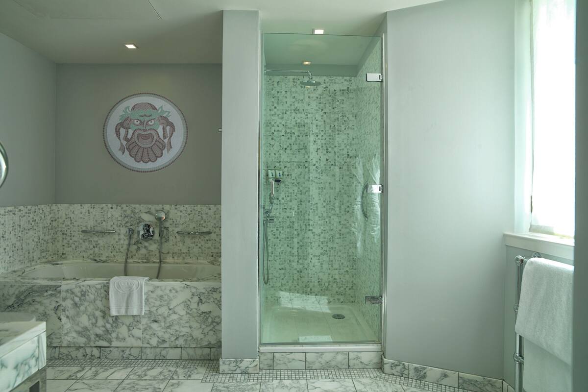 suite (balmoral) | bathroom | shower, designer toiletries, hair dryer, bathrobes