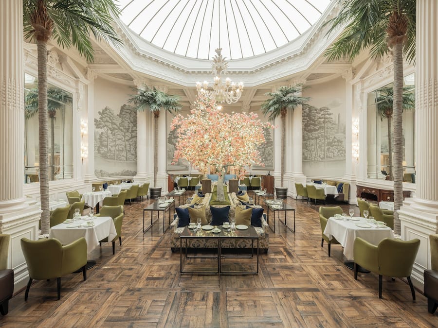 3 restaurants servant le petit déjeuner