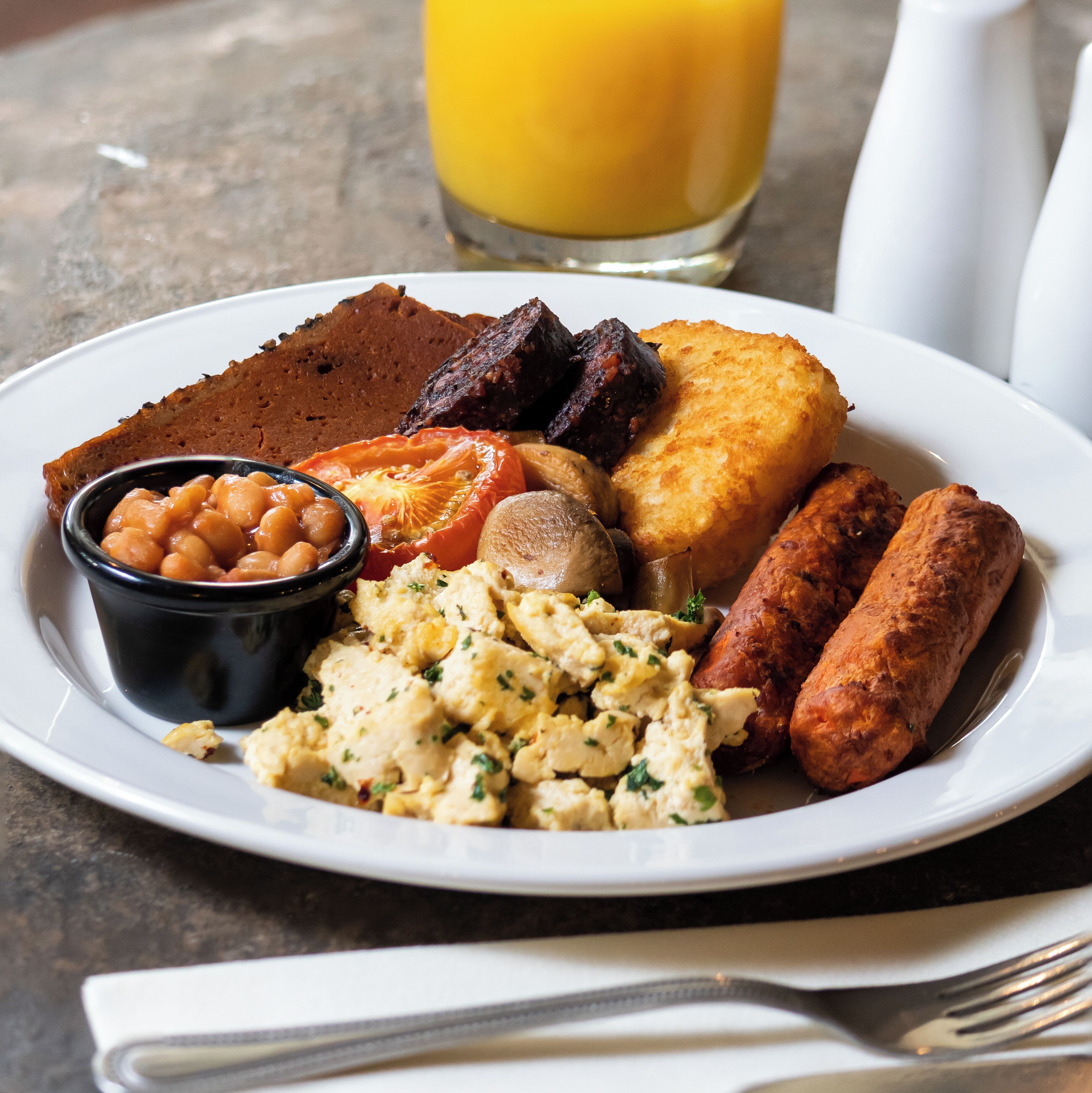 daily english breakfast (gbp 18.50 per person)