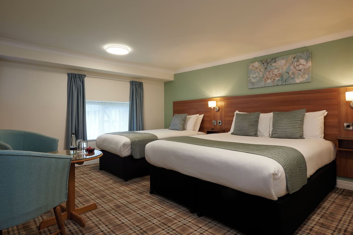 family cottage (classic) | in-room safe, desk, laptop workspace, blackout curtains