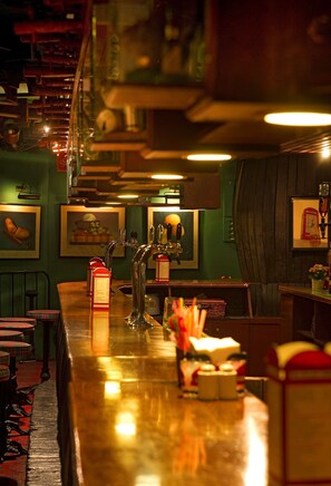 2 bars/lounges, poolside bar
