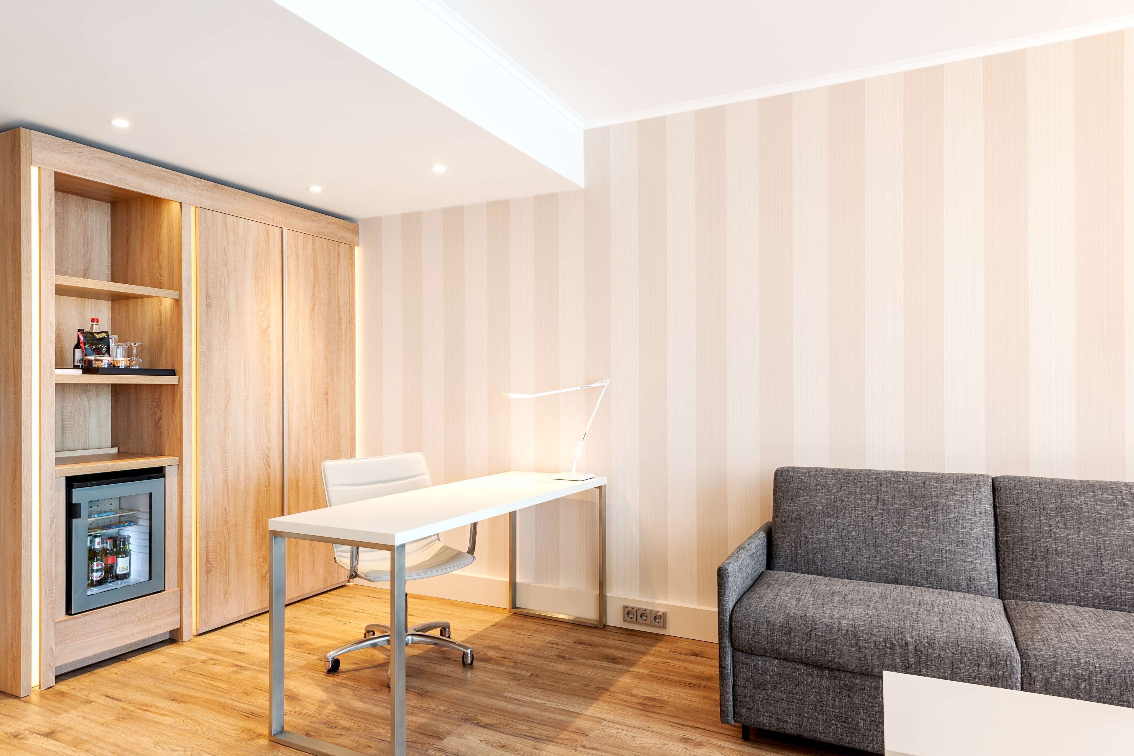 premium bedding, minibar, in-room safe, desk