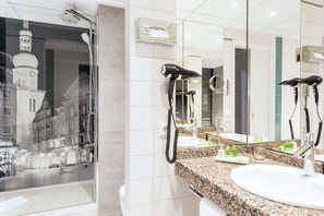 Literie de qualité supérieure, minibar, coffres-forts dans les chambres