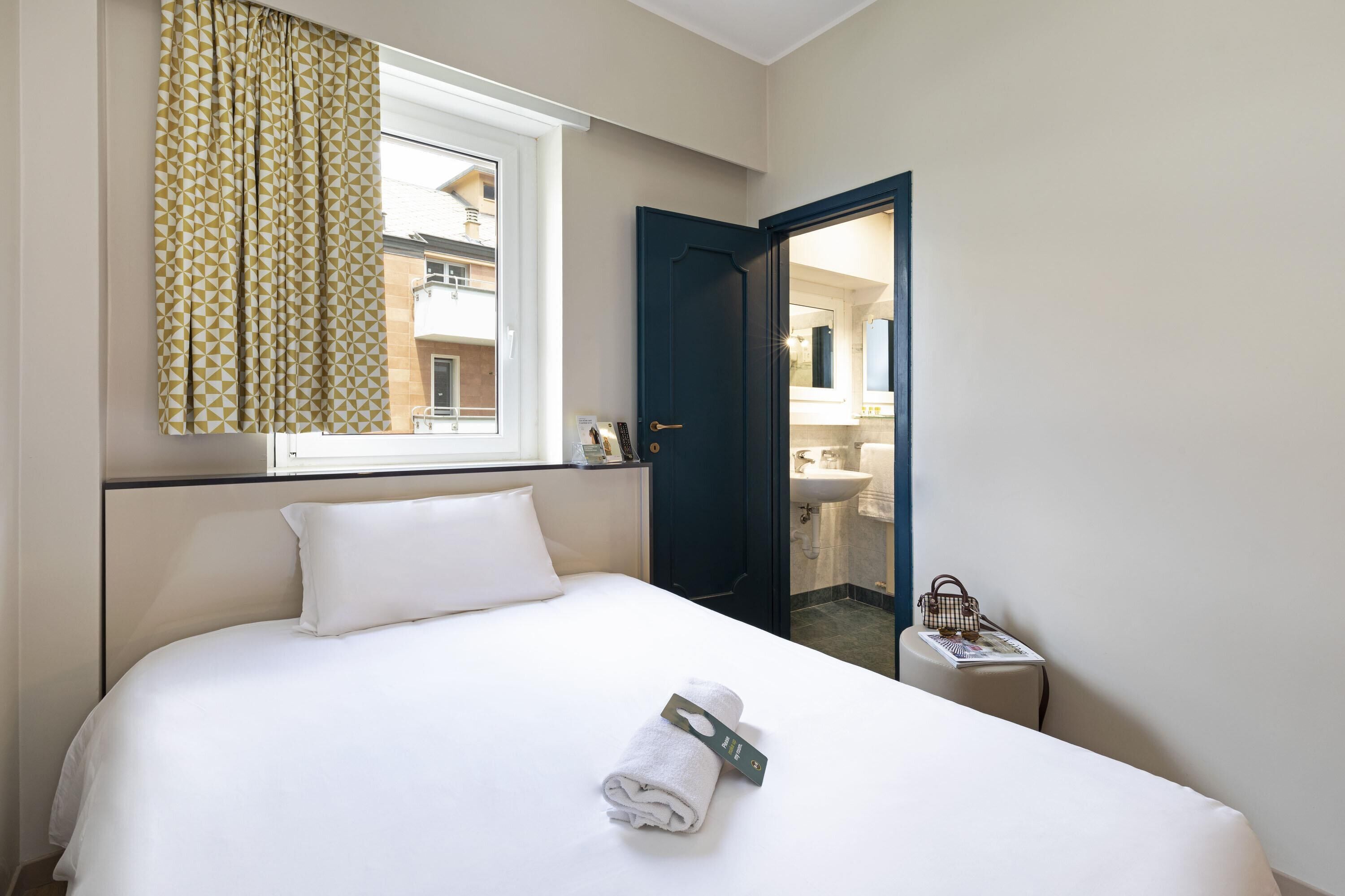 In-room safe, iron/ironing board, free WiFi, bed sheets