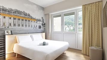 In-room safe, iron/ironing board, free WiFi, bed sheets