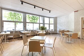 Dining - B&B Hotel Como City Center (Como)