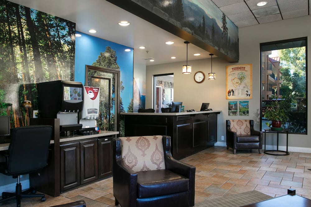 Best Western Plus Yosemite Way Station Motel