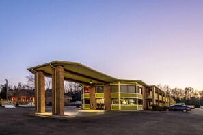 Exterior - Econo Lodge Whiteville (Whiteville)