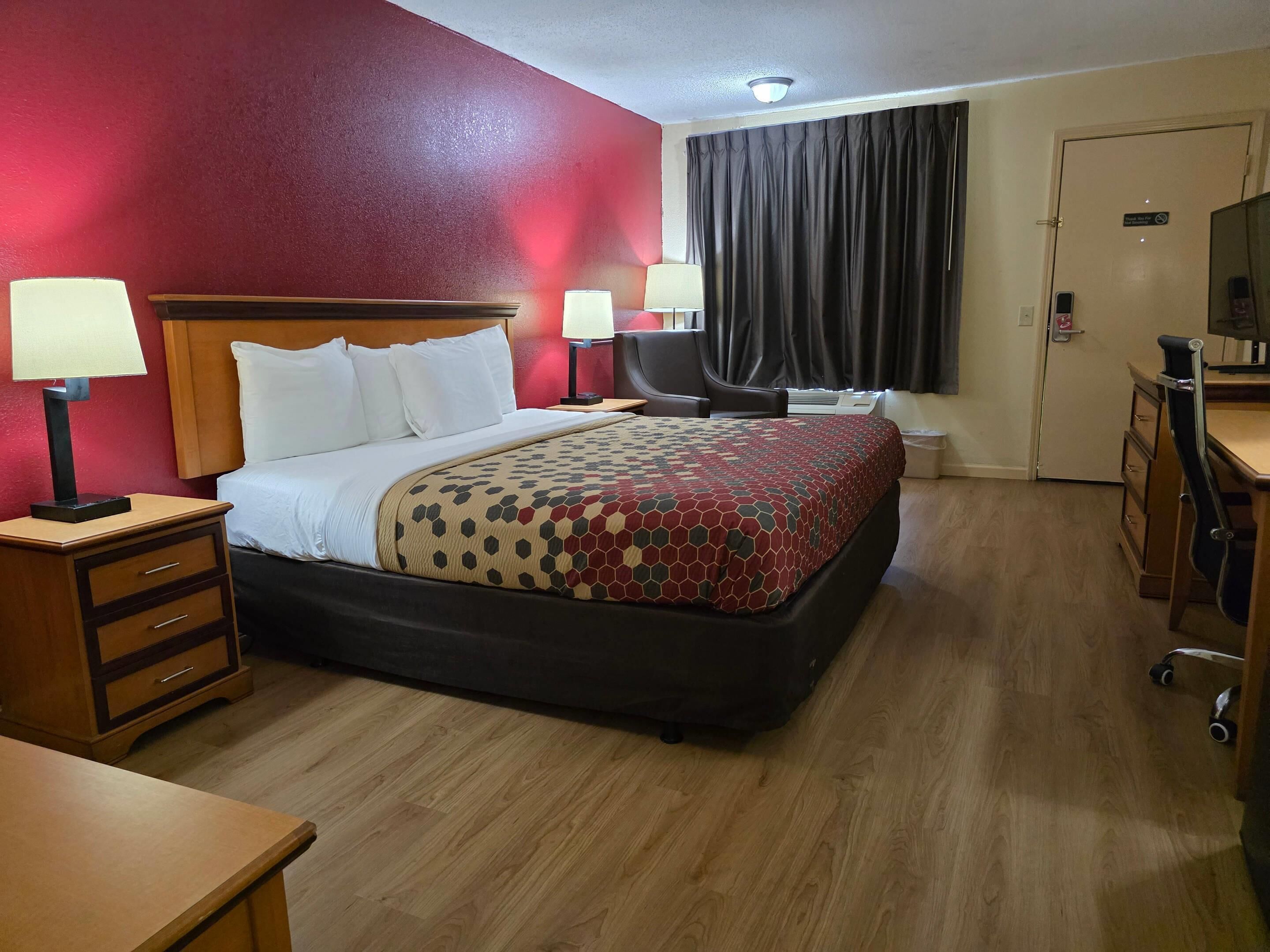 Desk, iron/ironing board, free WiFi, bed sheets