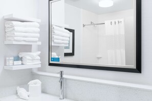 Free toiletries, towels - Hampton Inn Brooksville Dade (Brooksville)