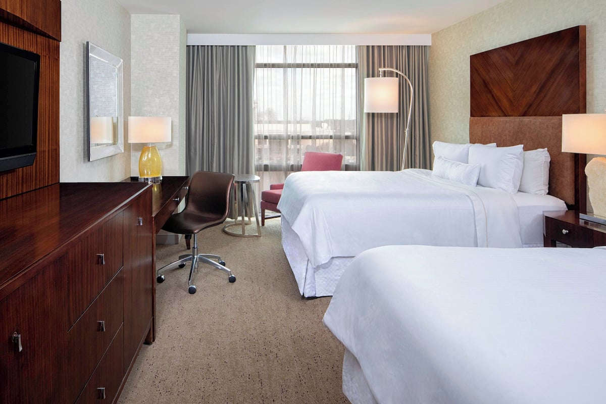 Premium bedding, pillowtop beds, in-room safe, desk