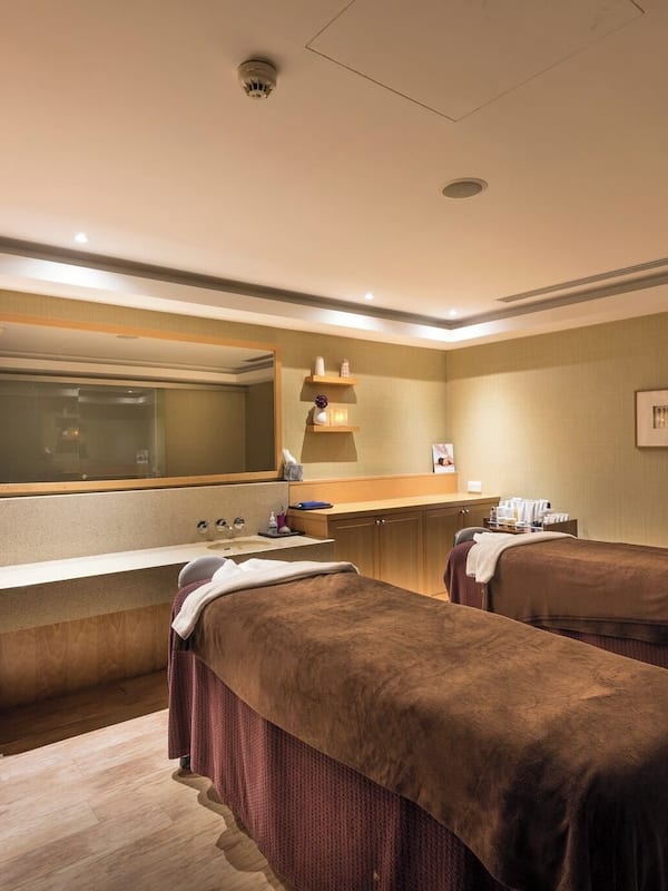 Sauna, hammam, soins corporels, massages aux pierres chaudes