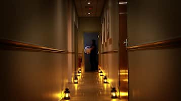 Sauna, steam room, body treatments, hot stone massages