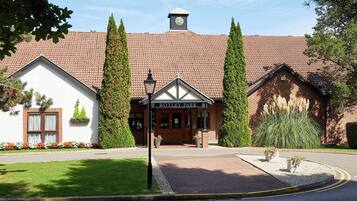 Mặt tiền nơi lưu trú