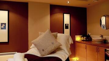 Sauna, bagno turco, trattamenti per il corpo