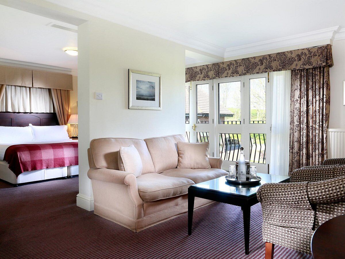 Suite, 1 Double Bed (Super Deluxe Suite) | Premium bedding, desk, blackout curtains, iron/ironing board