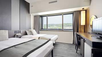 Soundproofing, free WiFi, bed sheets