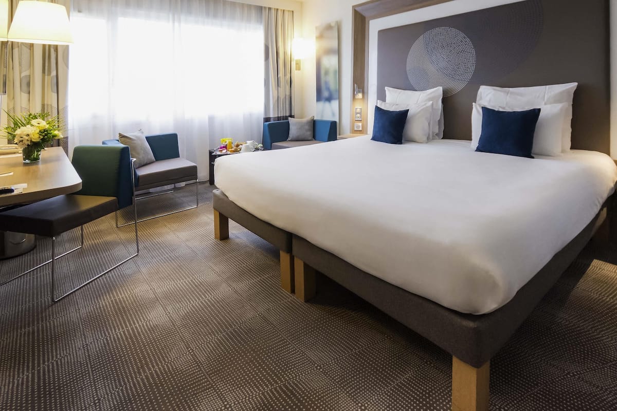 Superior Room, 1 King Bed | Hypo-allergenic bedding, minibar, in-room safe, individually decorated