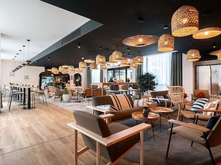 Bar (on property). Novotel Chartres