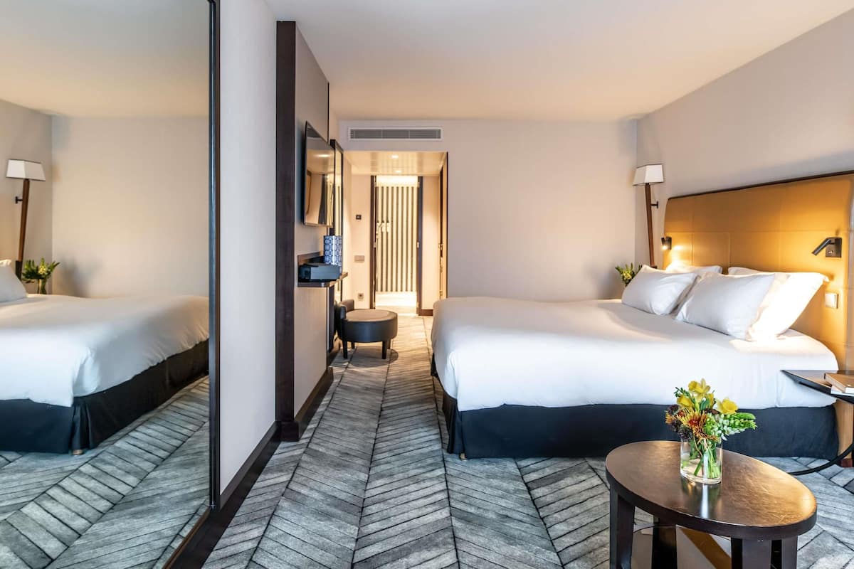 Premium bedding, minibar, in-room safe, desk