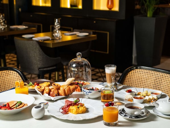 Colazione a buffet a pagamento, servita tutte le mattine